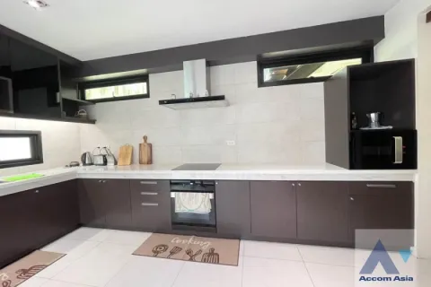 Haus in Huai Khwang, Bangkok, Thailand 4 Schlafzimmer № 215482 - Foto 7