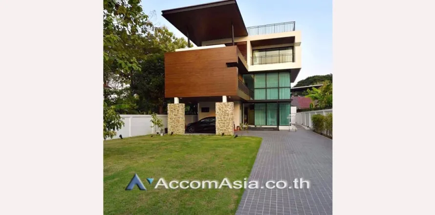 Haus in Huai Khwang, Bangkok, Thailand 4 Schlafzimmer № 215482