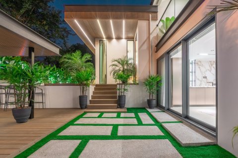 House in Pattaya, Thailand 4 bedrooms № 173866 - photo 14