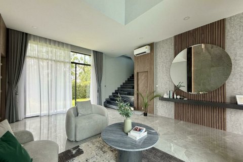 Penthouse in Pattaya, Thailand 4 bedrooms № 172408 - photo 5