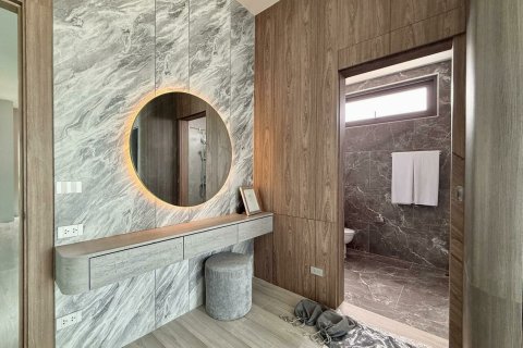 Penthouse in Pattaya, Thailand 4 bedrooms № 172408 - photo 14