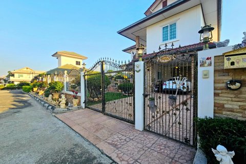 Вилла в Хуа Хине, Таиланд с 3 спальнями № 172403 - фото 28