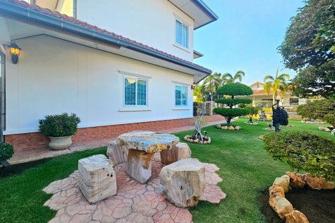 Вилла в Хуа Хине, Таиланд с 3 спальнями № 172403 - фото 26