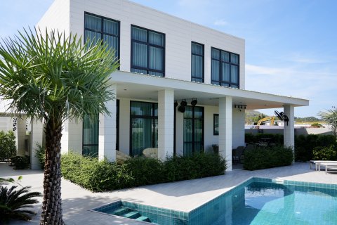 Villa in Phuket, Thailand 5 bedrooms № 156866