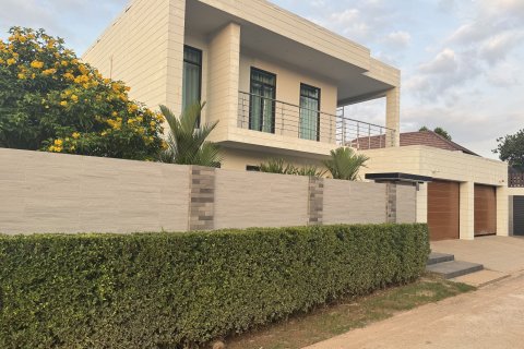 Villa in Phuket, Thailand 5 bedrooms № 156866 - photo 16