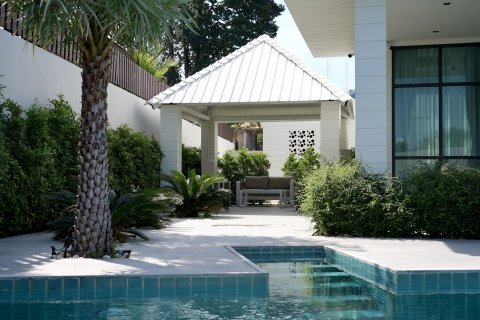 Villa in Phuket, Thailand 5 bedrooms № 156866 - photo 15