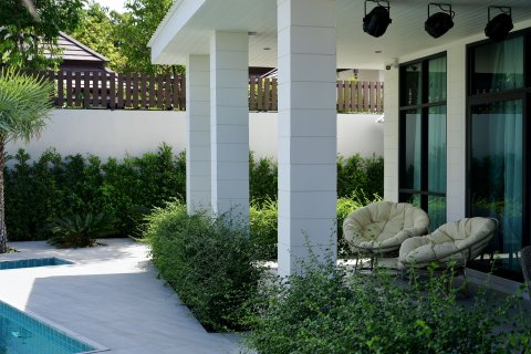 Villa in Phuket, Thailand 5 bedrooms № 156866 - photo 12