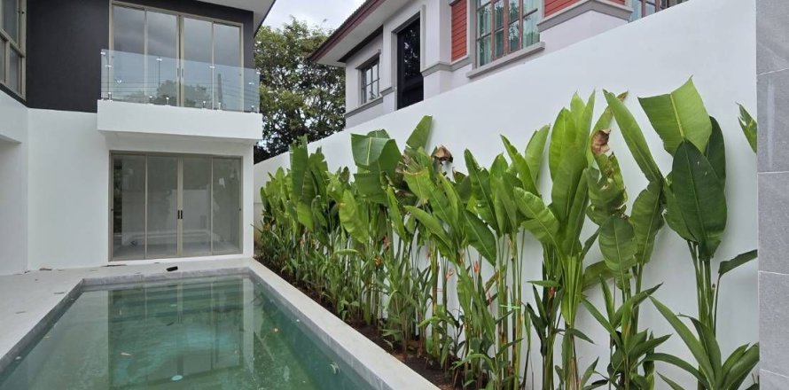 Villa in Phuket, Thailand 4 bedrooms № 156862