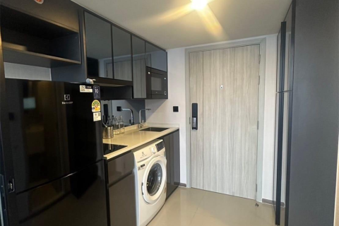Condo à Bangkok, Thaïlande, 1 chambre  № 188762 - photo 2