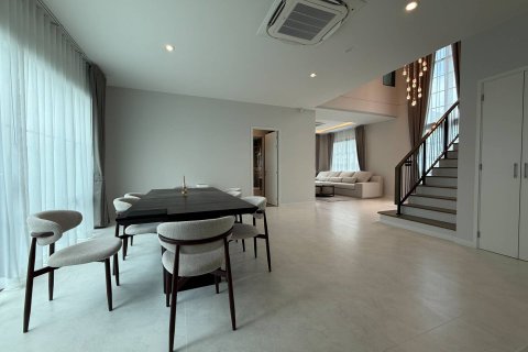 Maison à Bangkok, Thaïlande 4 chambres № 181170 - photo 2