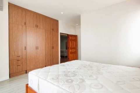 Appartement à Bangkok, Thaïlande 3 chambres № 181169 - photo 17