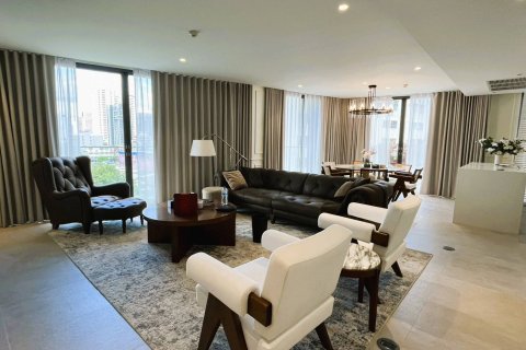 Condo à Bangkok, Thaïlande, 3 chambres  № 181168 - photo 1