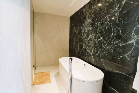 Condo à Bangkok, Thaïlande, 3 chambres  № 181168 - photo 11