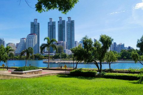 Condominio de 3 dormitorios en Bangkok, Tailandia № 181165 - foto 27