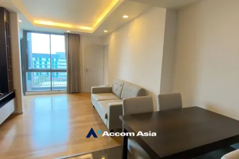 Condo in Khlong Toei, Bangkok, Thailand, 2 bedrooms  № 216113