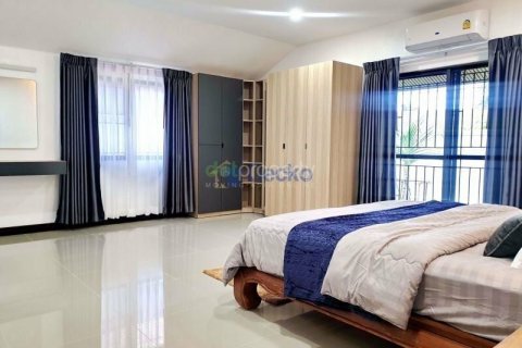 Villa in Pattaya, Thailand 3 bedrooms № 145291 - photo 10