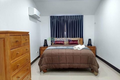 Villa in Pattaya, Thailand 3 bedrooms № 145291 - photo 20