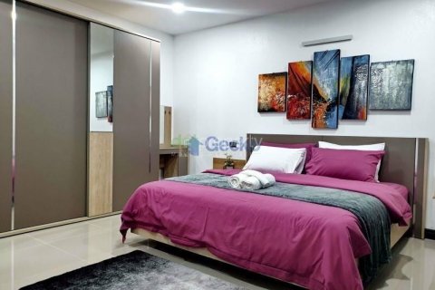 Villa in Pattaya, Thailand 3 bedrooms № 145291 - photo 17