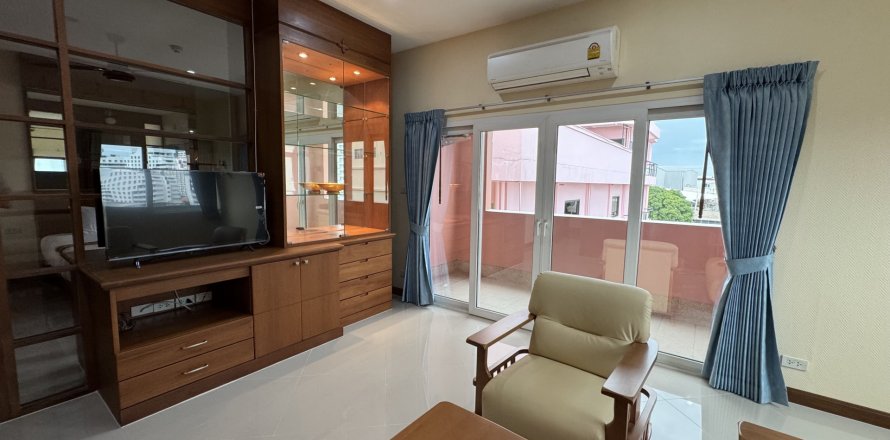 Studio in the Condo in Pattaya, Thailand  № 145228