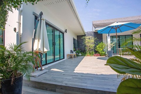 Villa in Hua Hin, Thailand 3 bedrooms № 168374 - photo 14