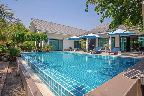 Villa in Hua Hin, Thailand 3 bedrooms № 168374