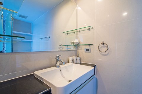 Condo in Hua Hin, Thailand, 2 bedrooms  № 168368 - photo 5