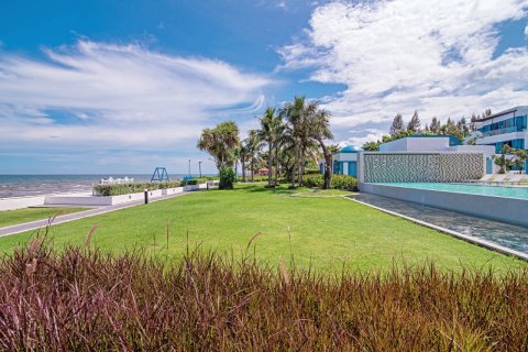 Condo in Hua Hin, Thailand, 2 bedrooms  № 168368 - photo 19