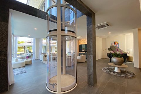 Villa in Cha-am, Thailand 4 bedrooms № 168373 - photo 5