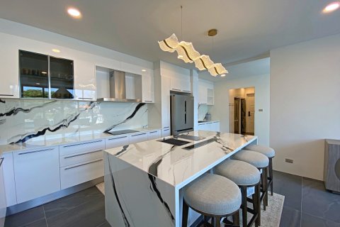 Villa in Cha-am, Thailand 4 bedrooms № 168373 - photo 10