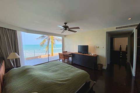 Condo in Hua Hin, Thailand, 3 bedrooms  № 168370 - photo 25
