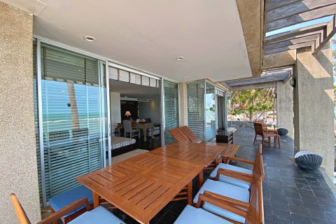 Condo in Hua Hin, Thailand, 3 bedrooms  № 168370 - photo 10