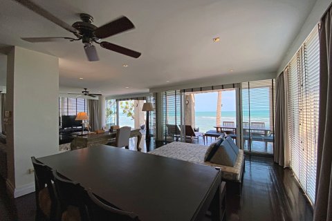 Condo in Hua Hin, Thailand, 3 bedrooms  № 168370 - photo 16