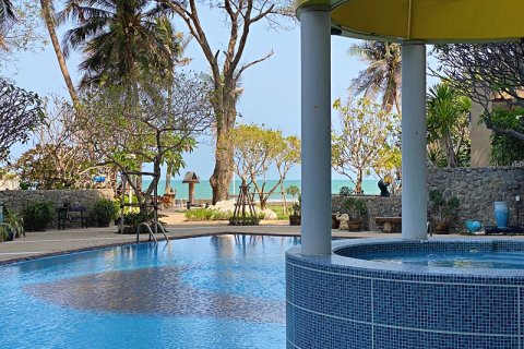 Condo in Hua Hin, Thailand, 3 bedrooms  № 168370 - photo 2