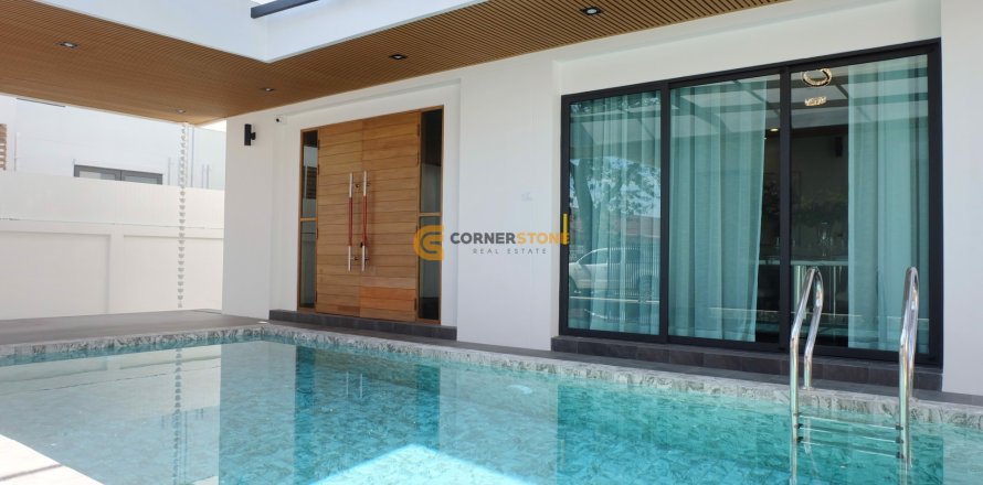 Studio on Jomtien Beach, Pattaya, Thailand № 155271