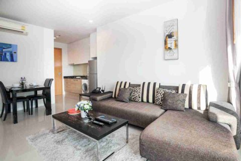 Condo in Bangkok, Thailand, 1 bedroom  № 183459 - photo 1