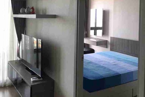 Condo in Thonburi, Bangkok, Thailand, 1 bedroom  № 183455 - photo 5