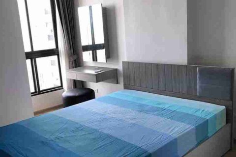 Condo in Thonburi, Bangkok, Thailand, 1 bedroom  № 183455 - photo 1