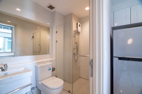 Studio dans le Condo à Pathum Wan, Bangkok, Thaïlande № 163125 - photo 3