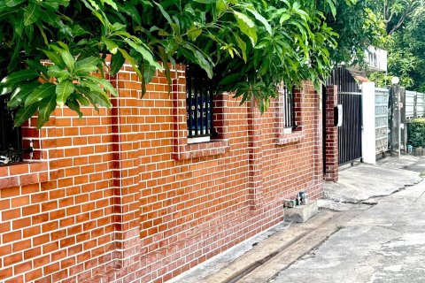 Duplex in Bang Kapi, Bangkok, Thailand 8 bedrooms № 152795 - photo 13