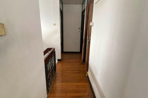 Duplex in Bang Kapi, Bangkok, Thailand 8 bedrooms № 152795 - photo 6