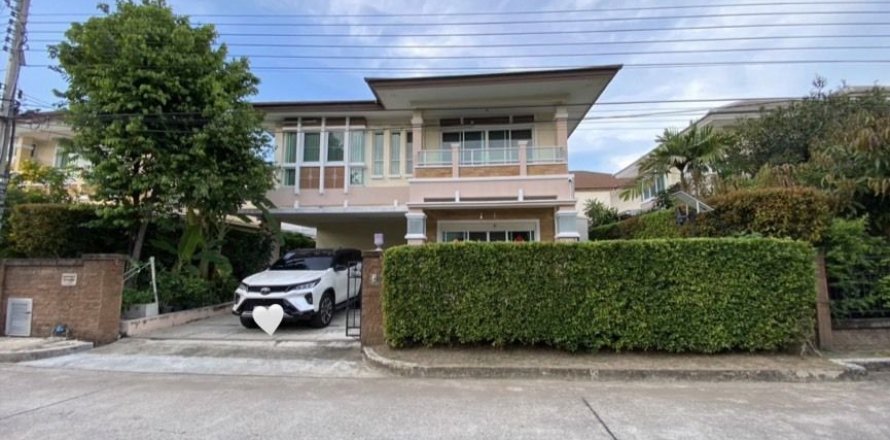 Maison à Samut Prakan, Thaïlande 5 chambres № 167228