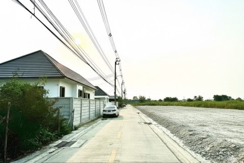 Terrain à Lat Krabang, Bangkok, Thaïlande 50000000 m2 № 167233 - photo 5