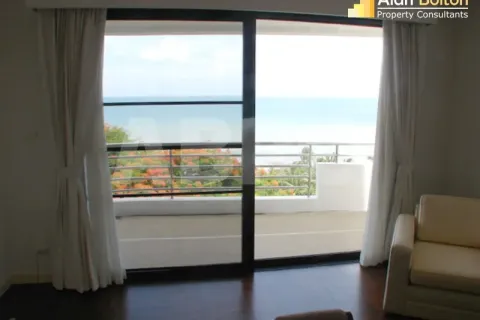 Condo in Pattaya, Thailand, 3 bedrooms № 210408 - photo 19