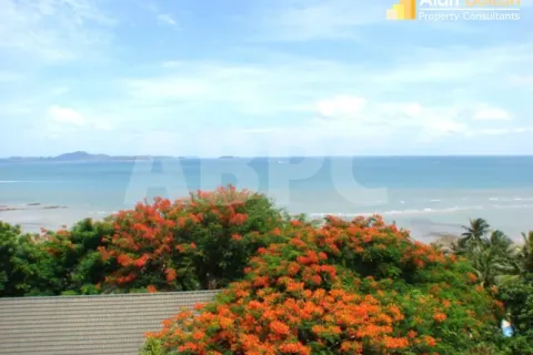 Condo in Pattaya, Thailand, 3 bedrooms № 210408 - photo 22