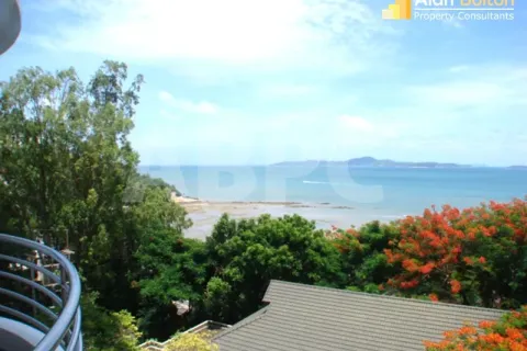 Condo in Pattaya, Thailand, 3 bedrooms № 210408 - photo 23