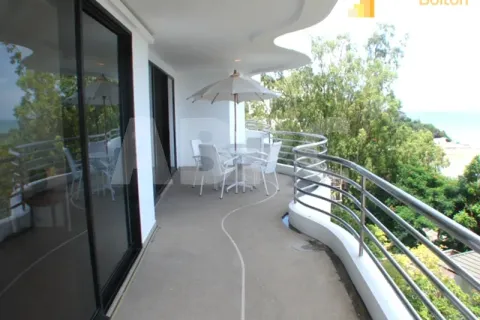 Condo in Pattaya, Thailand, 3 bedrooms № 210408 - photo 20