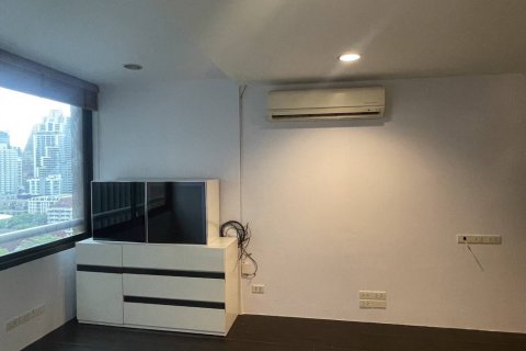 Studio in the Condo in Watthana, Bangkok, Thailand  № 161960 - photo 8