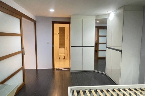 Studio in the Condo in Watthana, Bangkok, Thailand  № 161960 - photo 10