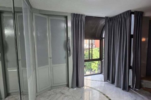 Condo in Pathum Wan, Bangkok, Thailand, 2 bedrooms  № 161957 - photo 12