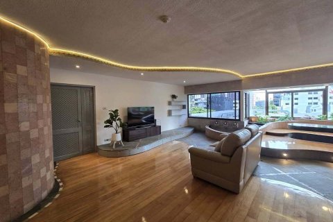 Кондоминиум с 2 спальнями в Патхум Ване, Бангкок, Таиланд № 161957